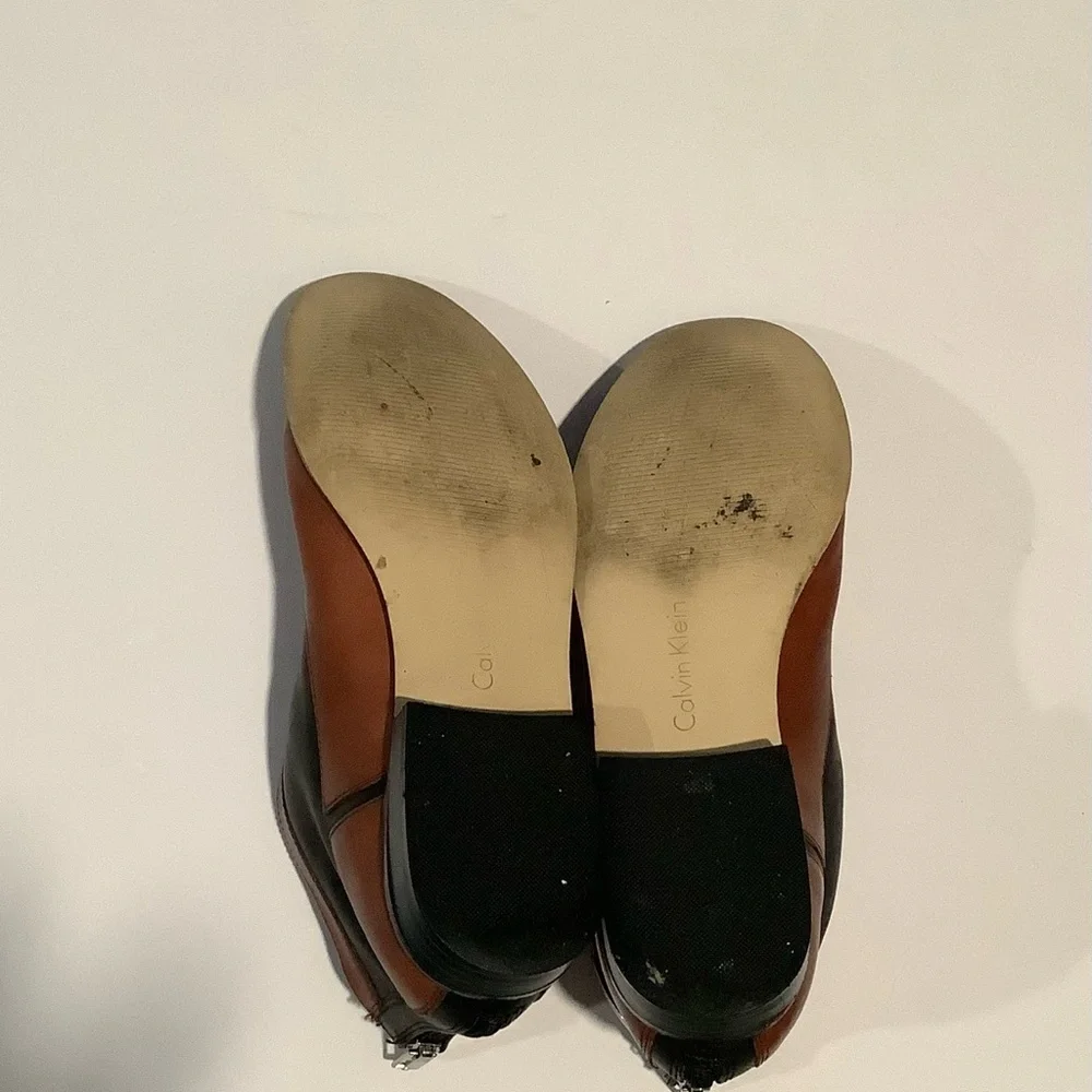 Calvin Klein Tan and Black Chelsea Boots